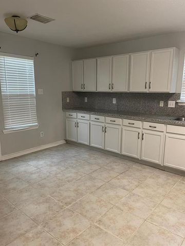 5615 W Harrow Drive, Houston, TX 77084