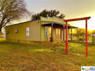 215 W Adams Avenue, Port O'connor, TX 77982