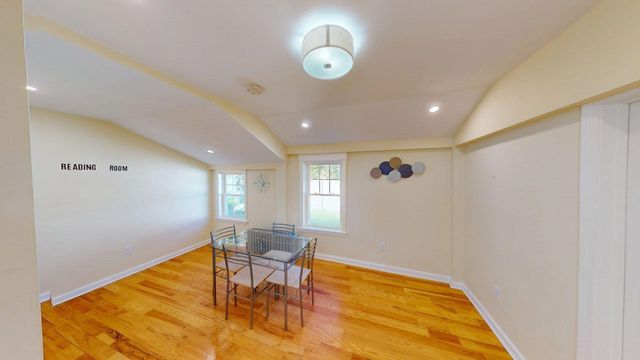 266 Webster St, Worcester, MA 01603