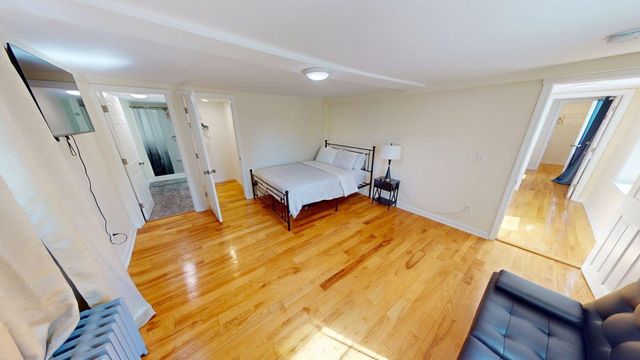 266 Webster St, Worcester, MA 01603