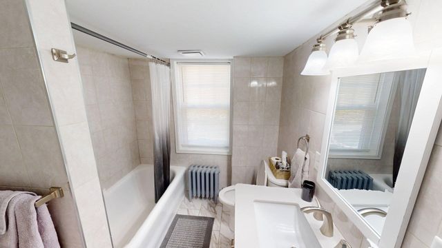 266 Webster St, Worcester, MA 01603