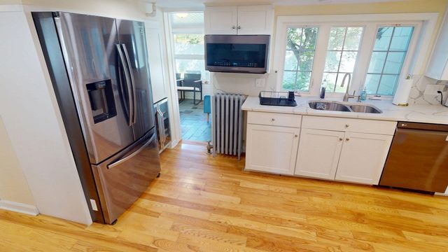 266 Webster St, Worcester, MA 01603