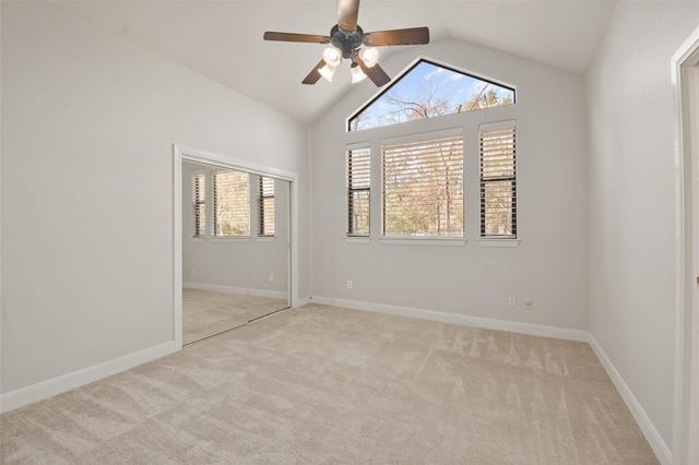 5 Oak Crest Circle, Magnolia, TX 77354