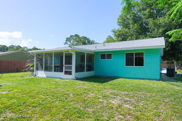200 Ensenada Street SE, Palm Bay, FL 32909
