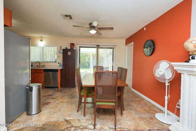 200 Ensenada Street SE, Palm Bay, FL 32909