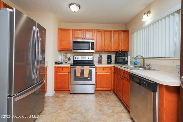 200 Ensenada Street SE, Palm Bay, FL 32909