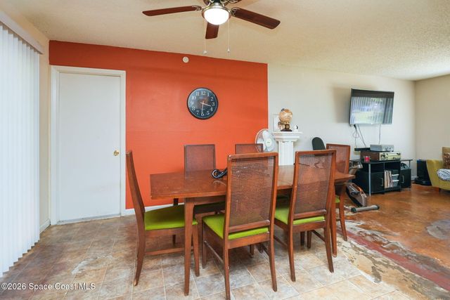 200 Ensenada Street SE, Palm Bay, FL 32909
