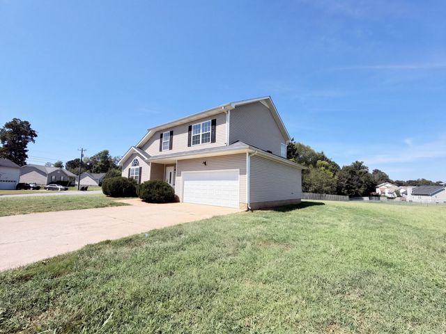 3782 Man O War Blvd, Clarksville, TN 37042