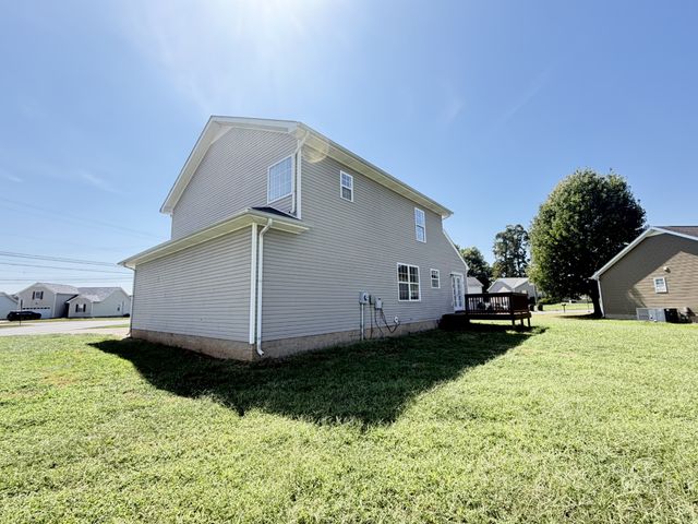 3782 Man O War Blvd, Clarksville, TN 37042