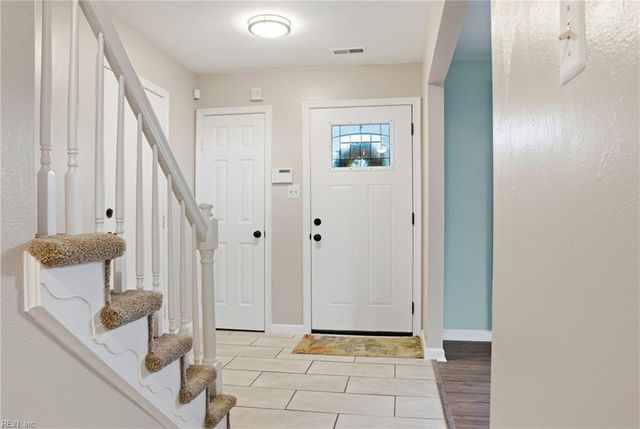 1241 Mozart DR, Virginia Beach, VA 23454