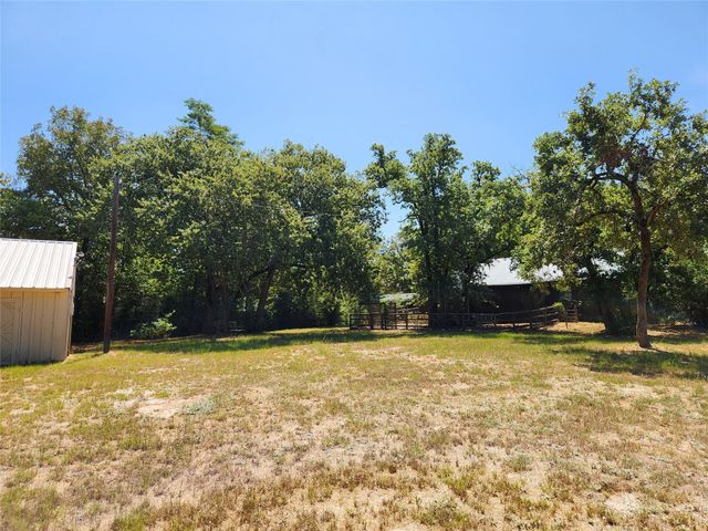 1097 N Pr 1270, Centerville, TX 75833