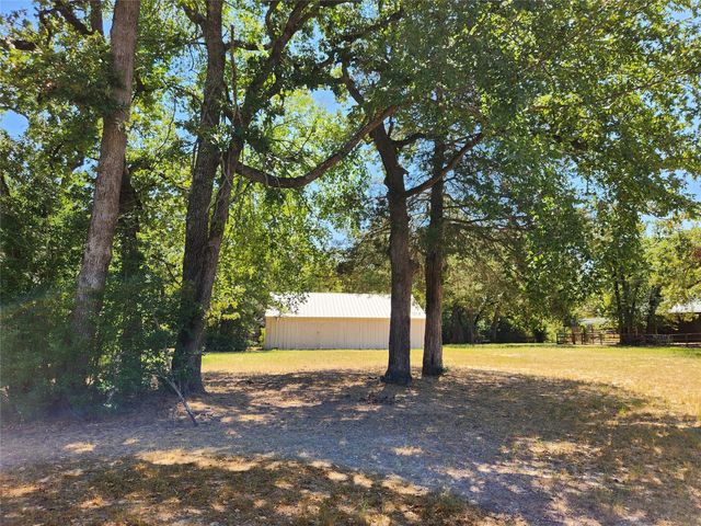 1097 N Pr 1270, Centerville, TX 75833