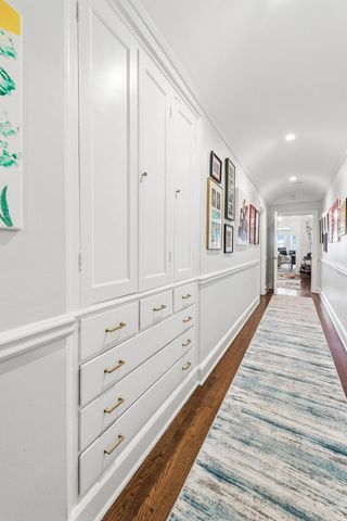 3240 N Lake Shore Drive 10D, Chicago, IL 60657
