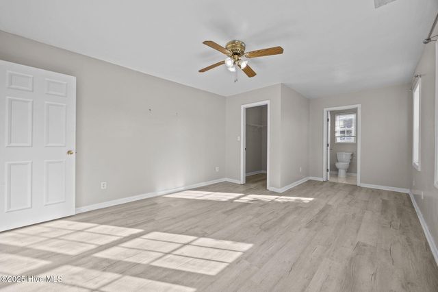 100 Foxtrail Drive, Hubert, NC 28539