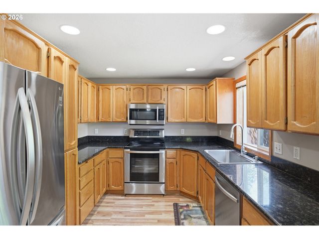 16406 Ne 33RD St, Vancouver, WA 98682