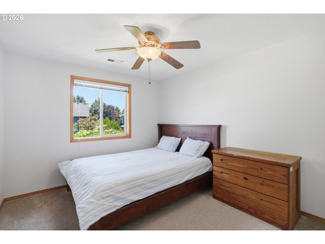 16406 Ne 33RD St, Vancouver, WA 98682