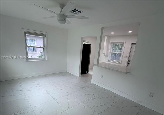 1005 NW 123rd St, North Miami, FL 33168