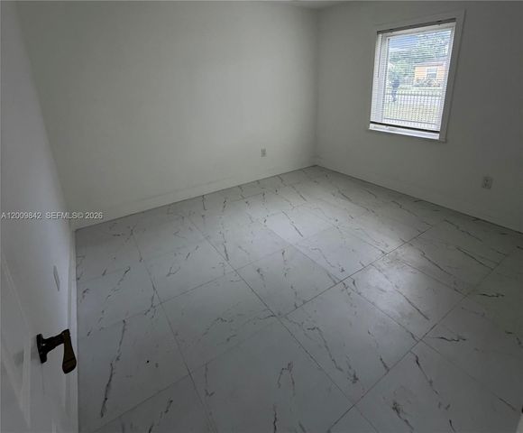 1005 NW 123rd St, North Miami, FL 33168