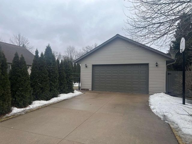 501 Rosewood Street, Mosinee, WI 54455