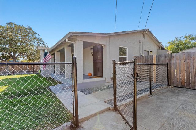 1860 15th St, Olivehurst, CA 95961