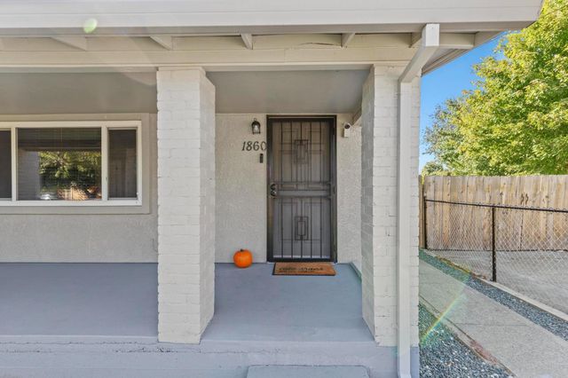 1860 15th St, Olivehurst, CA 95961