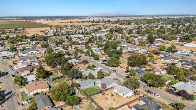 1860 15th St, Olivehurst, CA 95961