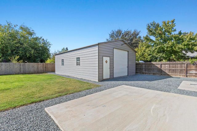 1860 15th St, Olivehurst, CA 95961