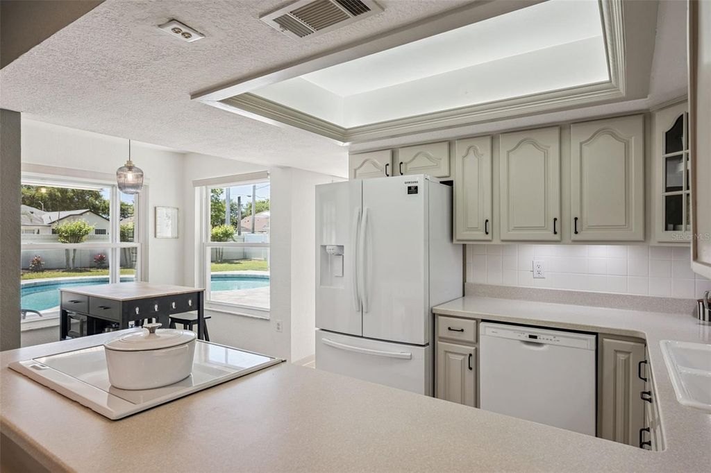 Image 11 of property listing at 4202 WOODLYNNE LANE, Orlando, FL 32812