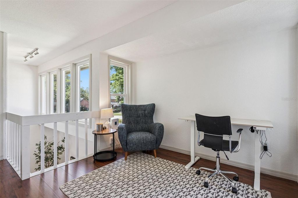 Image 17 of property listing at 4202 WOODLYNNE LANE, Orlando, FL 32812