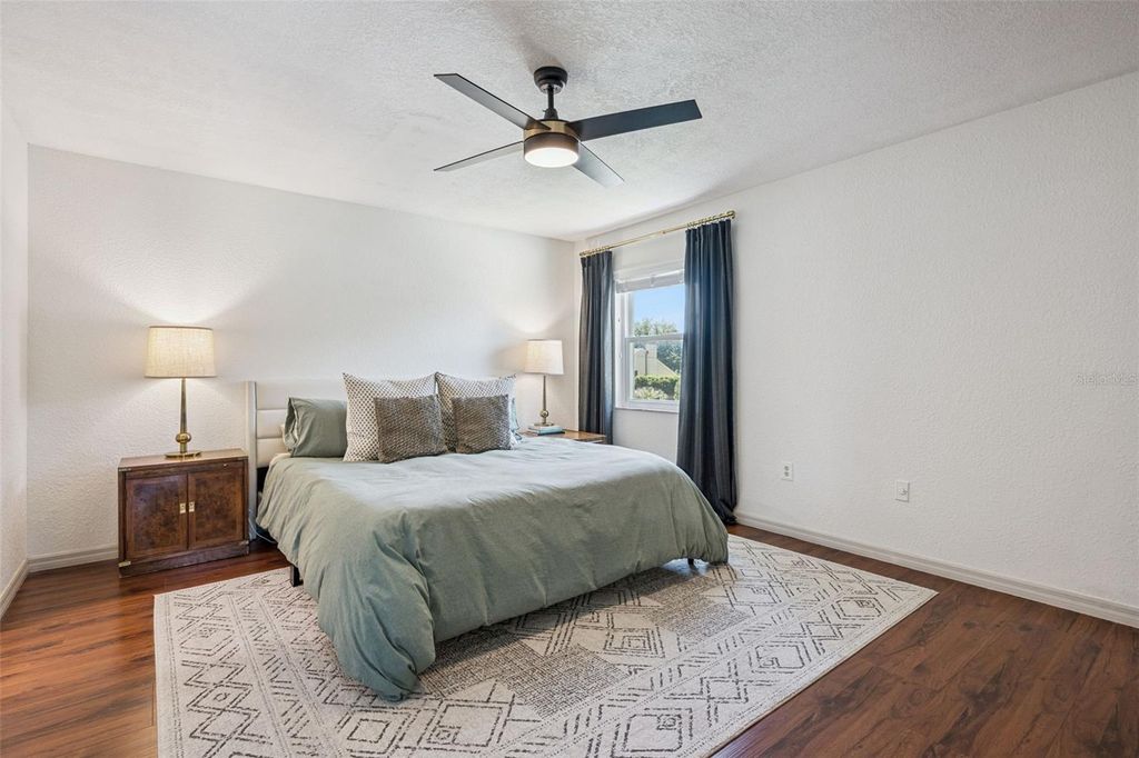 Image 18 of property listing at 4202 WOODLYNNE LANE, Orlando, FL 32812