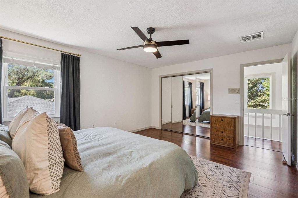 Image 19 of property listing at 4202 WOODLYNNE LANE, Orlando, FL 32812