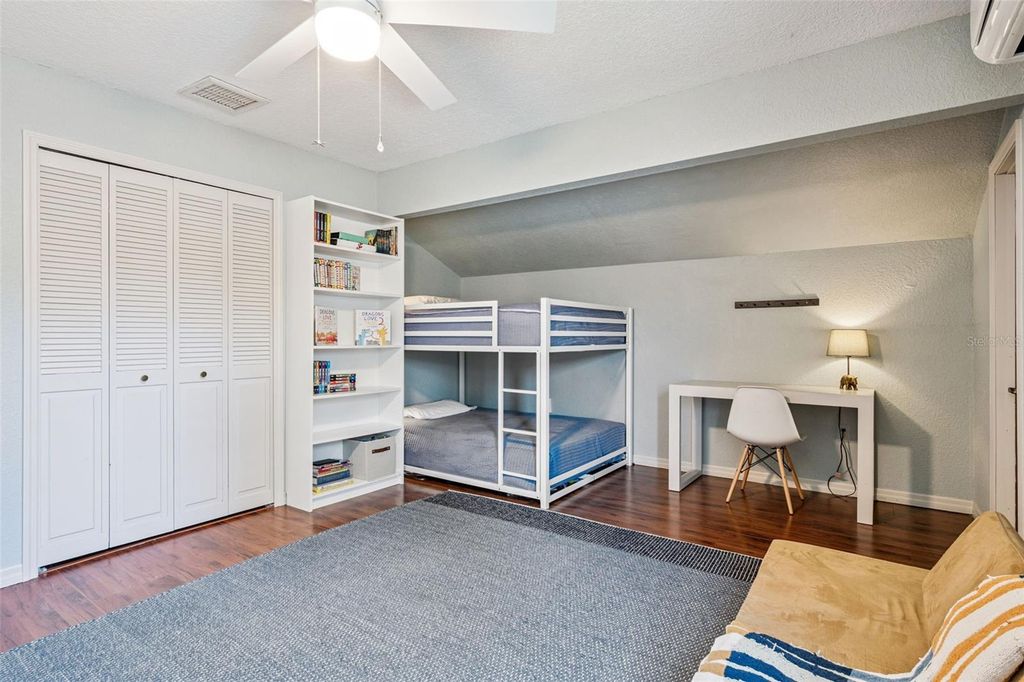 Image 22 of property listing at 4202 WOODLYNNE LANE, Orlando, FL 32812