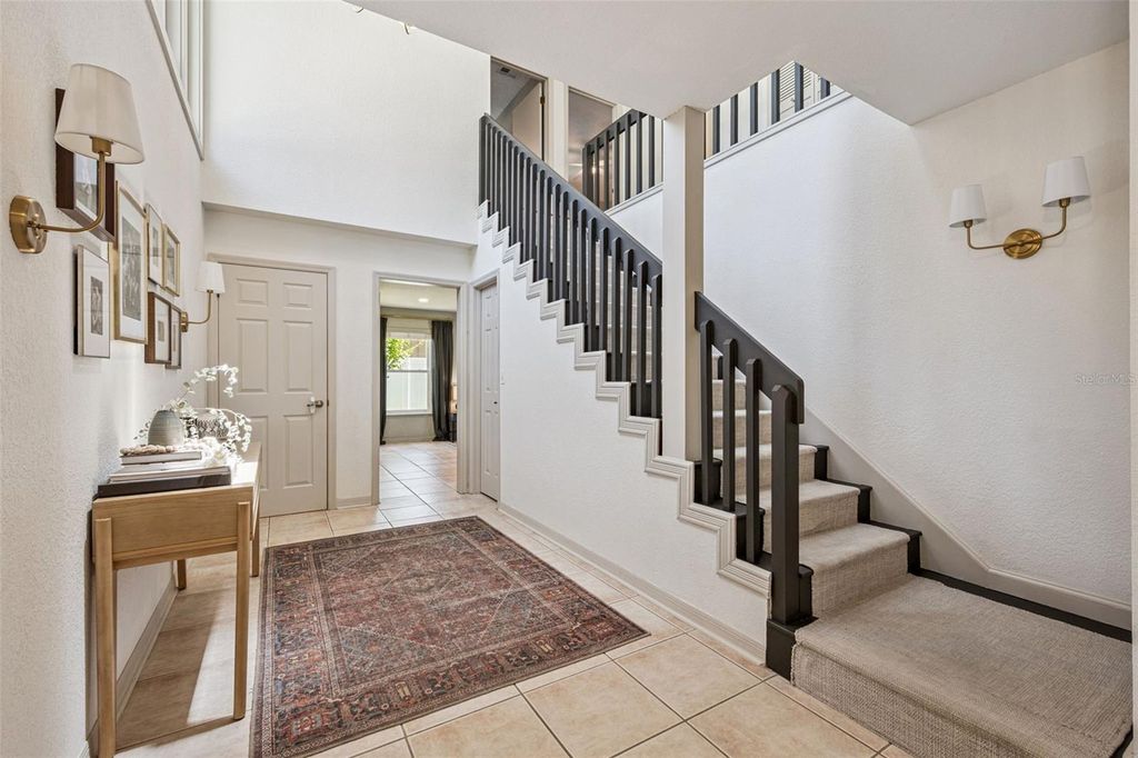 Image 4 of property listing at 4202 WOODLYNNE LANE, Orlando, FL 32812