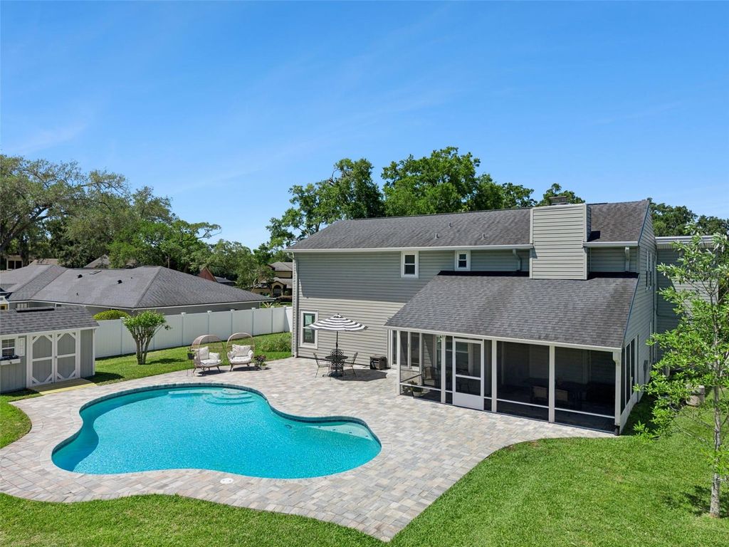 Image 5 of property listing at 4202 WOODLYNNE LANE, Orlando, FL 32812