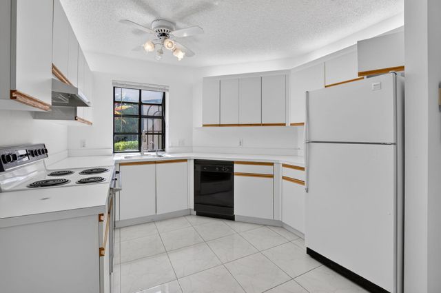 5187 Europa Drive F, Boynton Beach, FL 33437