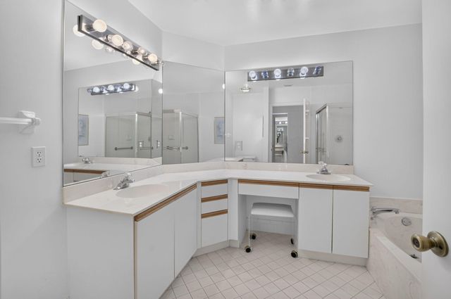 5187 Europa Drive F, Boynton Beach, FL 33437