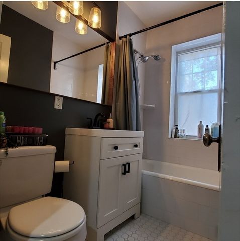 21 Bradlee Rd 35, Medford, MA 02155