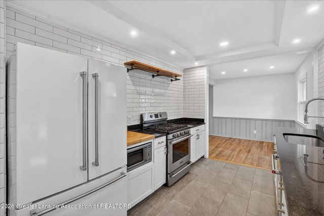 4726 Huron Hill Drive, Okemos, MI 48864