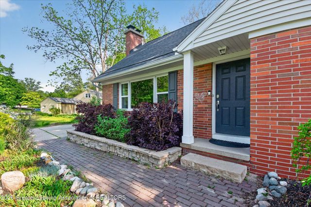 4726 Huron Hill Drive, Okemos, MI 48864