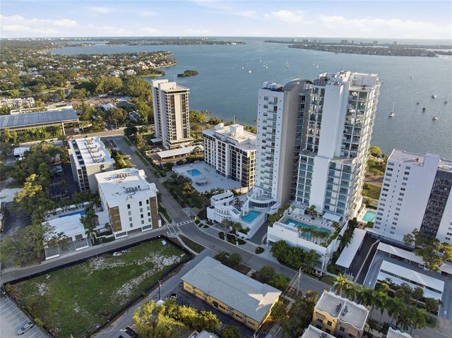 615 S PALM AVENUE 10, Sarasota, FL 34236