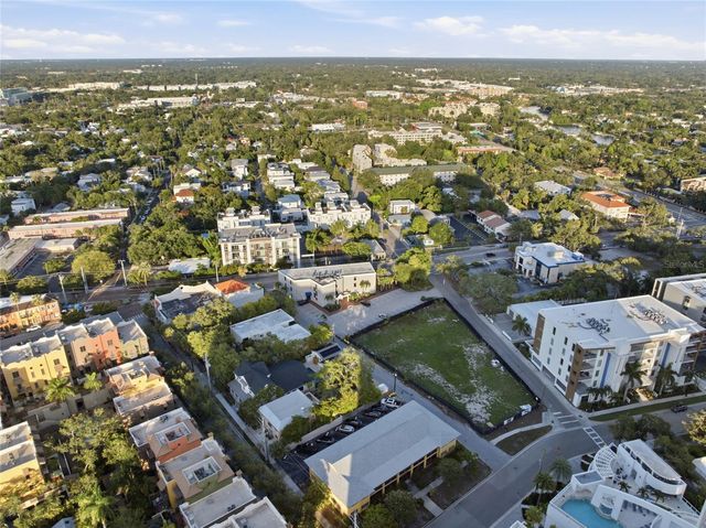 615 S PALM AVENUE 10, Sarasota, FL 34236