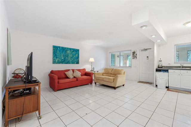 615 S PALM AVENUE 10, Sarasota, FL 34236