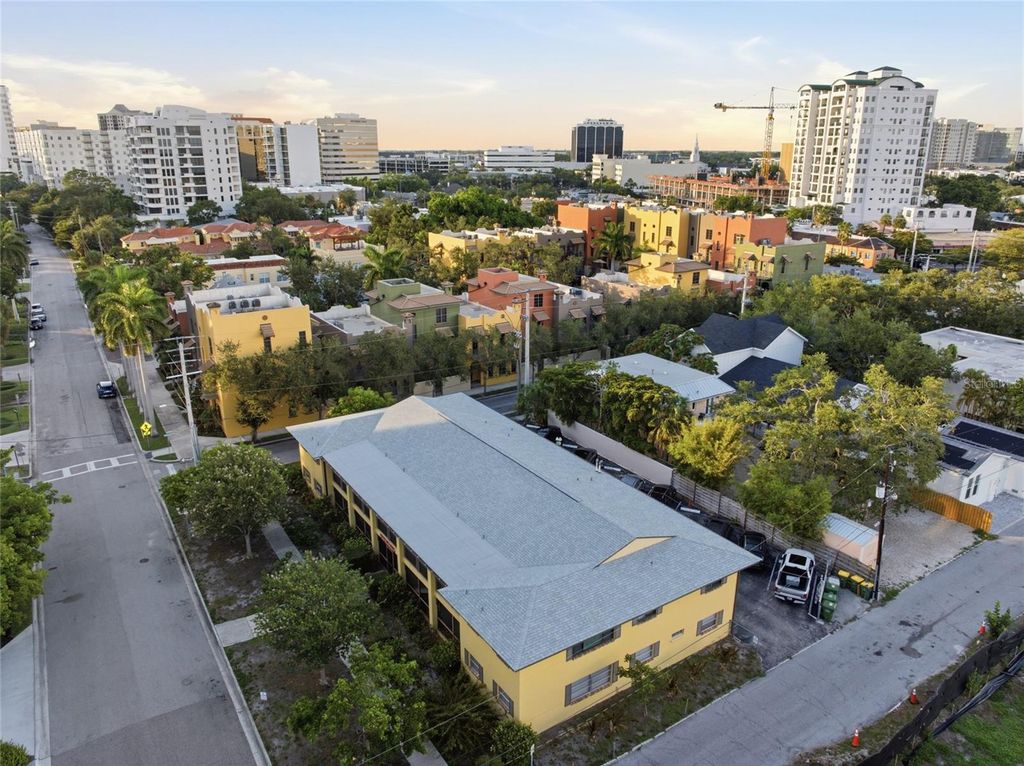 615 S PALM AVENUE 10, Sarasota, FL 34236