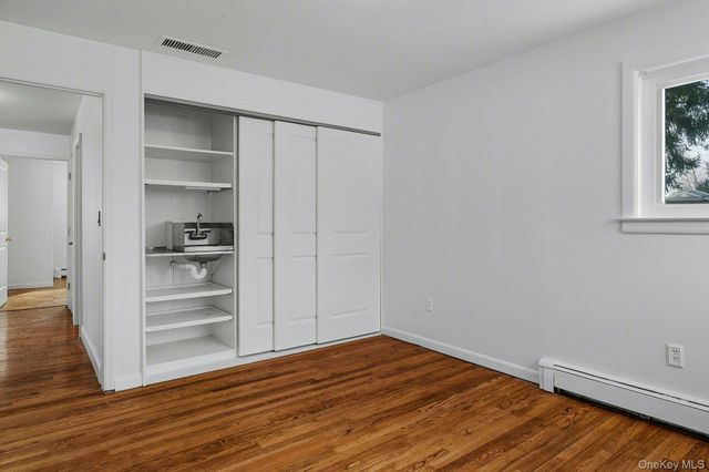 10 Hewitt Drive, Northport, NY 11768