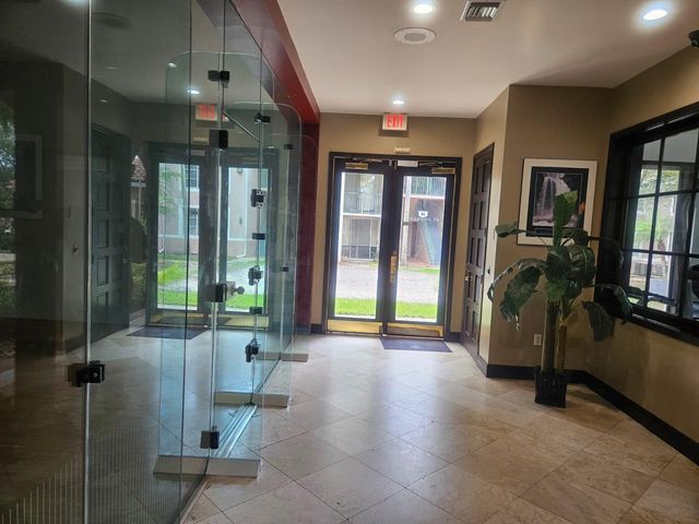 12136 Saint Andrews Place 104, Miramar, FL 33025