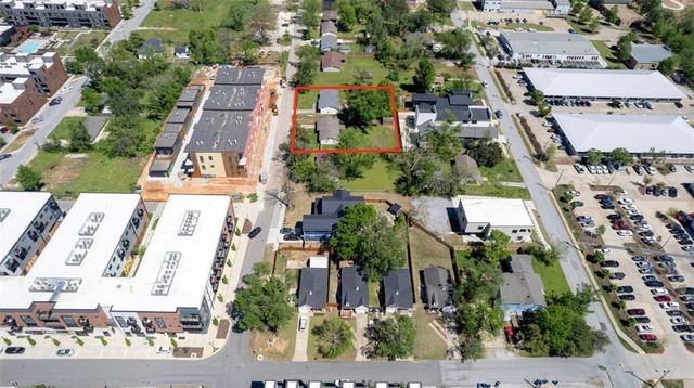 904 & 906 SE 4th Street, Bentonville, AR 72712