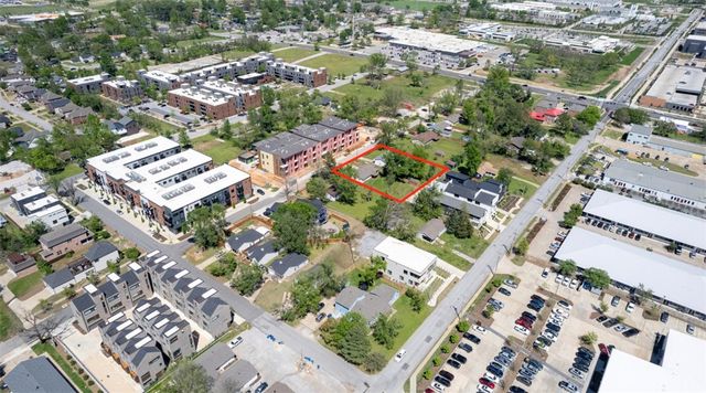 904 & 906 SE 4th Street, Bentonville, AR 72712