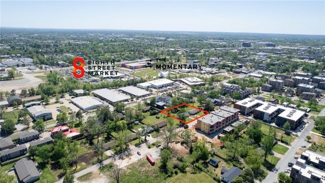 904 & 906 SE 4th Street, Bentonville, AR 72712