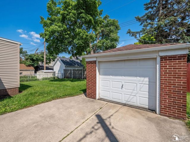 138 Tremont Street, Monroe, MI 48162