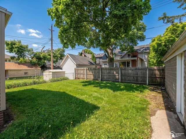 138 Tremont Street, Monroe, MI 48162